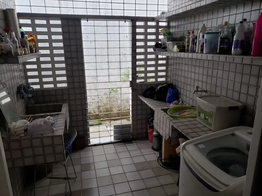 Foto 7 de Casa com 4 quartos à venda, 350m2 em Cabo Branco, Joao Pessoa - PB