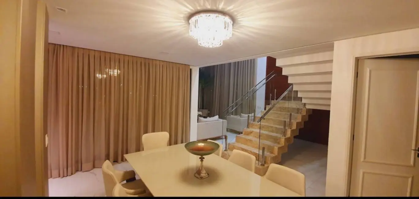 Foto 2 de Casa com 5 quartos à venda, 450m2 em Centro, Guarabira - PB