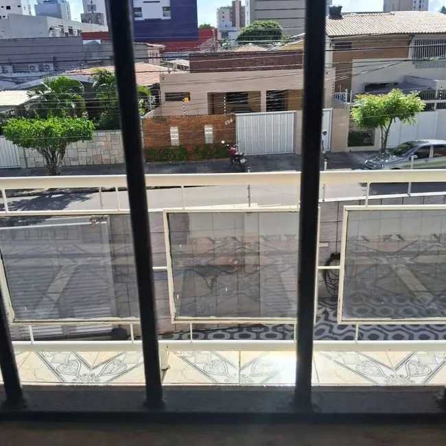 Casa com 5 quartos à venda, 211m2 em Manaíra, Joao Pessoa - PB - imagem 4 Foto 4 de Casa com 5 quartos à venda, 211m2 em Manaíra, Joao Pessoa - PB