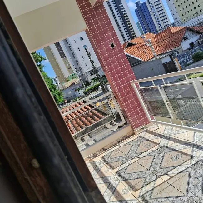 Casa com 5 quartos à venda, 211m2 em Manaíra, Joao Pessoa - PB - imagem 3 Foto 3 de Casa com 5 quartos à venda, 211m2 em Manaíra, Joao Pessoa - PB