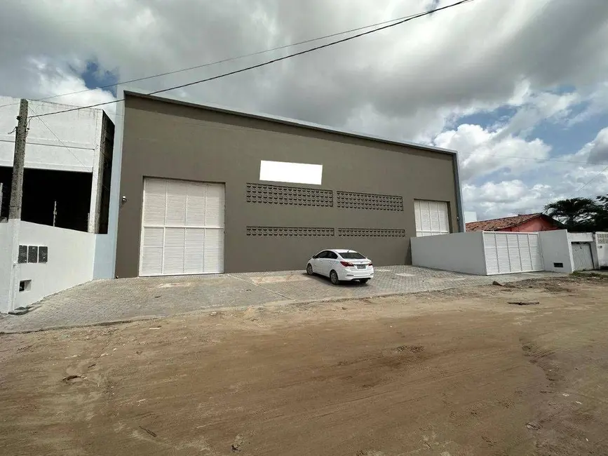 Armazém / Galpão para alugar, 246m2 em Renascer, Cabedelo - PB - imagem 1 Foto 1 de Armazém / Galpão para alugar, 246m2 em Renascer, Cabedelo - PB