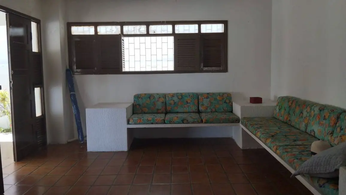 Foto 2 de Casa com 4 quartos à venda, 300m2 em Camboinha, Cabedelo - PB