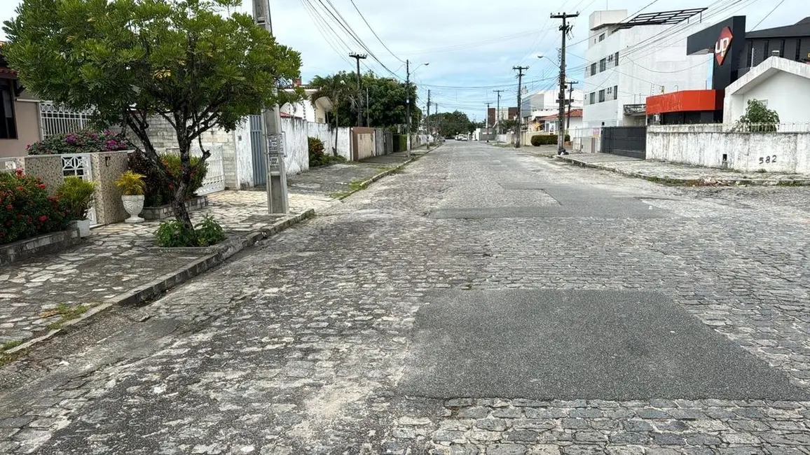 Foto 9 de Casa com 3 quartos à venda, 250m2 em Torre, Joao Pessoa - PB