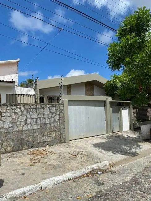 Foto 4 de Casa com 3 quartos à venda, 250m2 em Torre, Joao Pessoa - PB