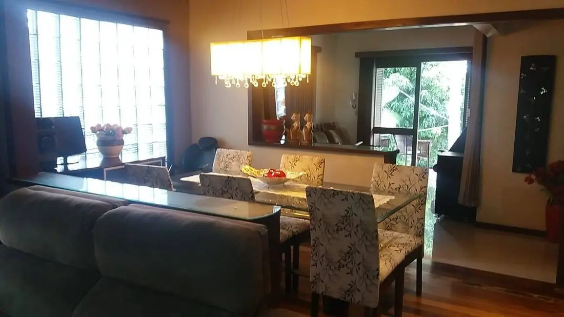 Foto 5 de Casa com 3 quartos à venda, 1980m2 em Centro, Dois Irmaos - RS