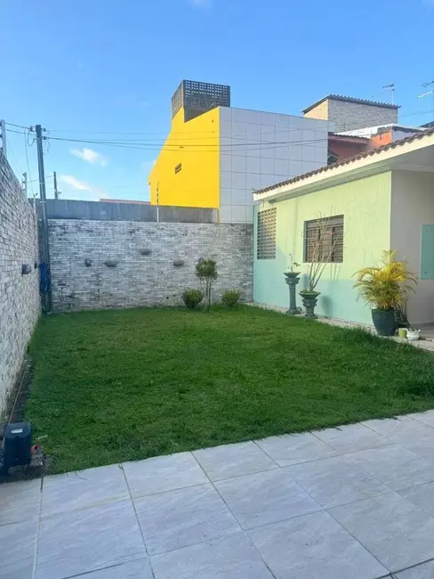 Casa com 4 quartos à venda, 384m2 em Jardim Cidade Universitária, Joao Pessoa - PB - imagem 6 Foto 6 de Casa com 4 quartos à venda, 384m2 em Jardim Cidade Universitária, Joao Pessoa - PB