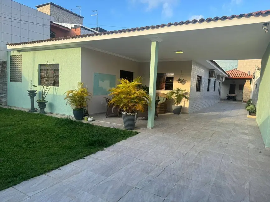 Foto 1 de Casa com 4 quartos à venda, 384m2 em Jardim Cidade Universitária, Joao Pessoa - PB