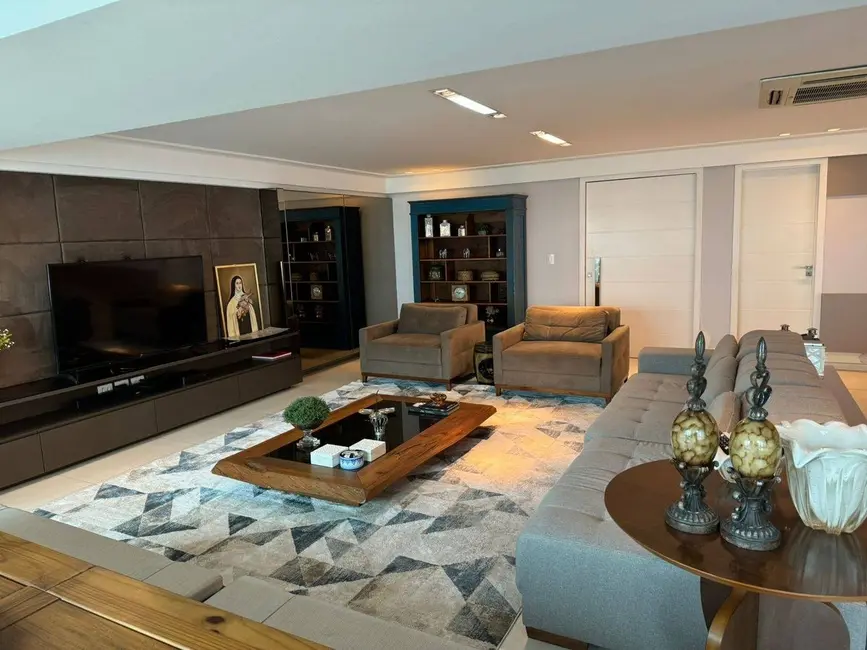 Apartamento com 5 quartos para alugar, 318m2 em Miramar, Joao Pessoa - PB - imagem 7 Foto 7 de Apartamento com 5 quartos para alugar, 318m2 em Miramar, Joao Pessoa - PB