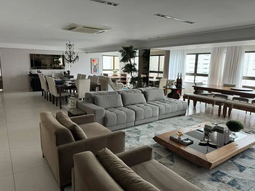 Apartamento com 5 quartos para alugar, 318m2 em Miramar, Joao Pessoa - PB - imagem 3 Foto 3 de Apartamento com 5 quartos para alugar, 318m2 em Miramar, Joao Pessoa - PB