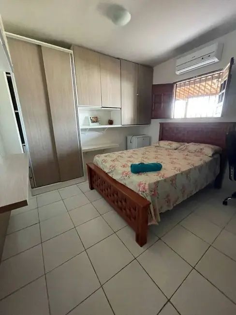 Foto 1 de Casa com 3 quartos à venda, 300m2 em Lucena - PB