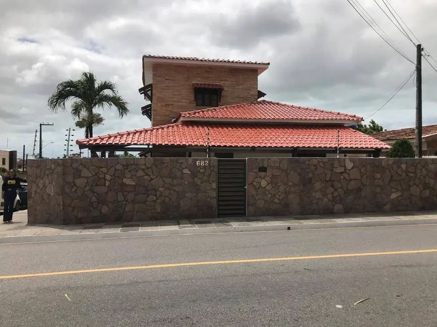 Foto 2 de Casa com 4 quartos à venda, 220m2 em Treze de Maio, Joao Pessoa - PB