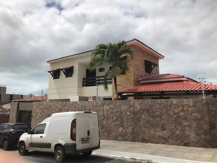Foto 1 de Casa com 4 quartos à venda, 220m2 em Treze de Maio, Joao Pessoa - PB