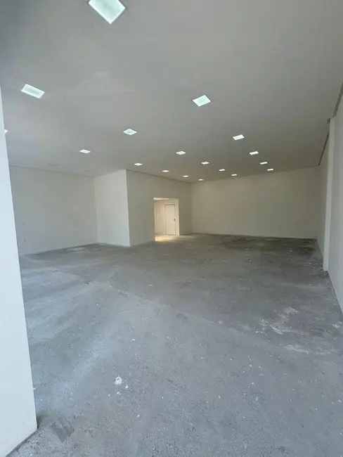 Loja para alugar, 150m2 em Bessa, Joao Pessoa - PB - imagem 2 Foto 2 de Loja para alugar, 150m2 em Bessa, Joao Pessoa - PB