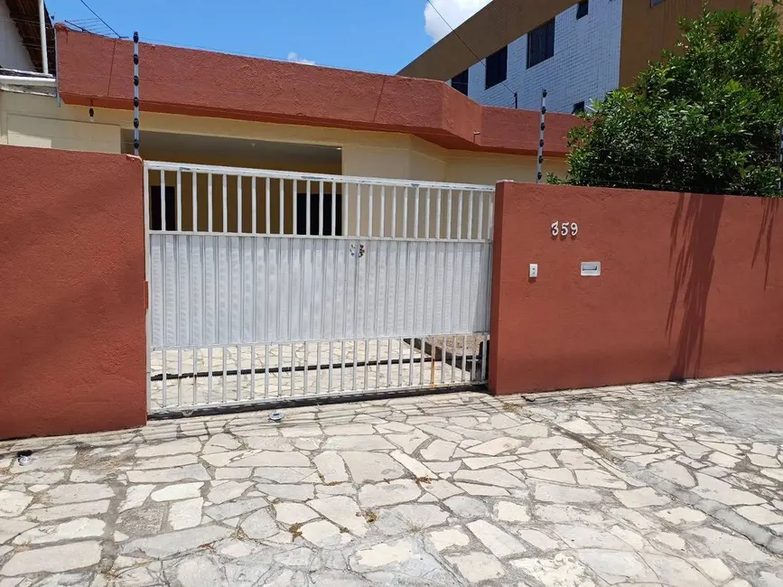 Foto 13 de Casa com 4 quartos para alugar, 210m2 em Bessa, Joao Pessoa - PB