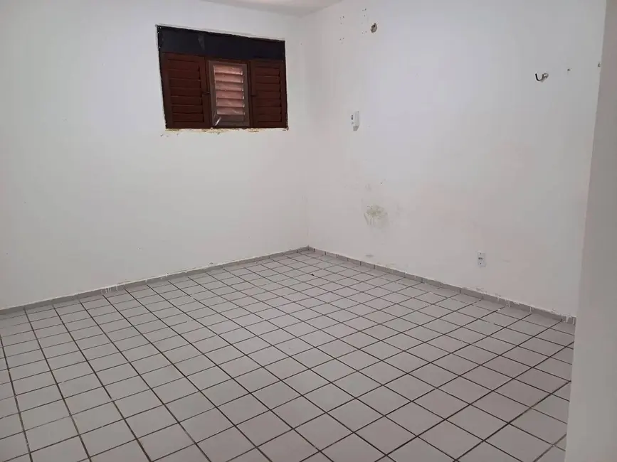 Casa com 4 quartos para alugar, 210m2 em Bessa, Joao Pessoa - PB - imagem 8 Foto 8 de Casa com 4 quartos para alugar, 210m2 em Bessa, Joao Pessoa - PB