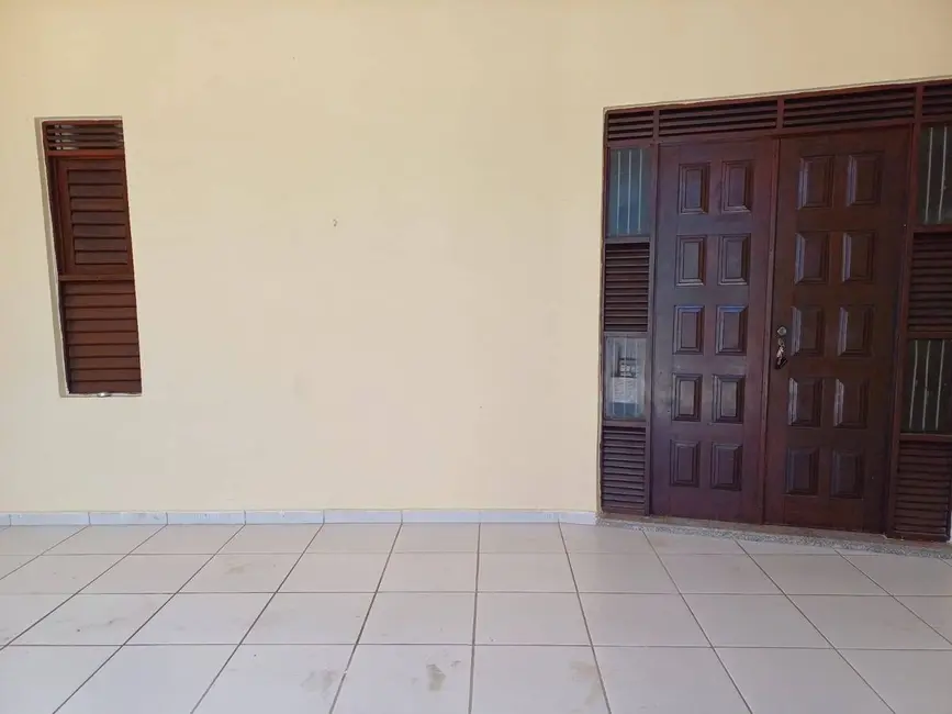 Casa com 4 quartos para alugar, 210m2 em Bessa, Joao Pessoa - PB - imagem 4 Foto 4 de Casa com 4 quartos para alugar, 210m2 em Bessa, Joao Pessoa - PB