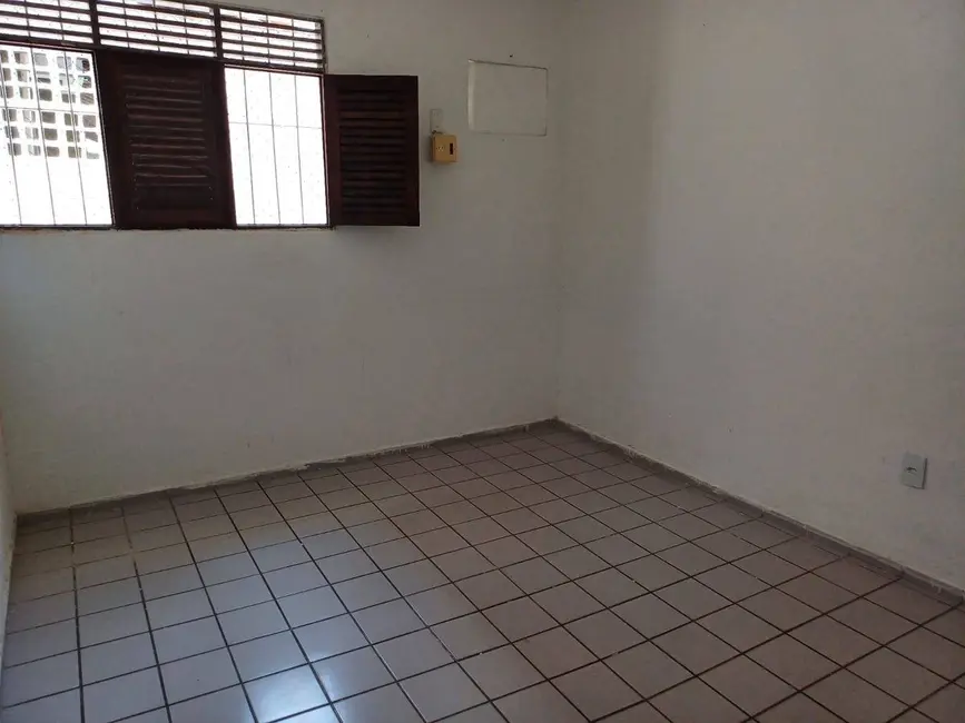 Casa com 4 quartos para alugar, 210m2 em Bessa, Joao Pessoa - PB - imagem 9 Foto 9 de Casa com 4 quartos para alugar, 210m2 em Bessa, Joao Pessoa - PB