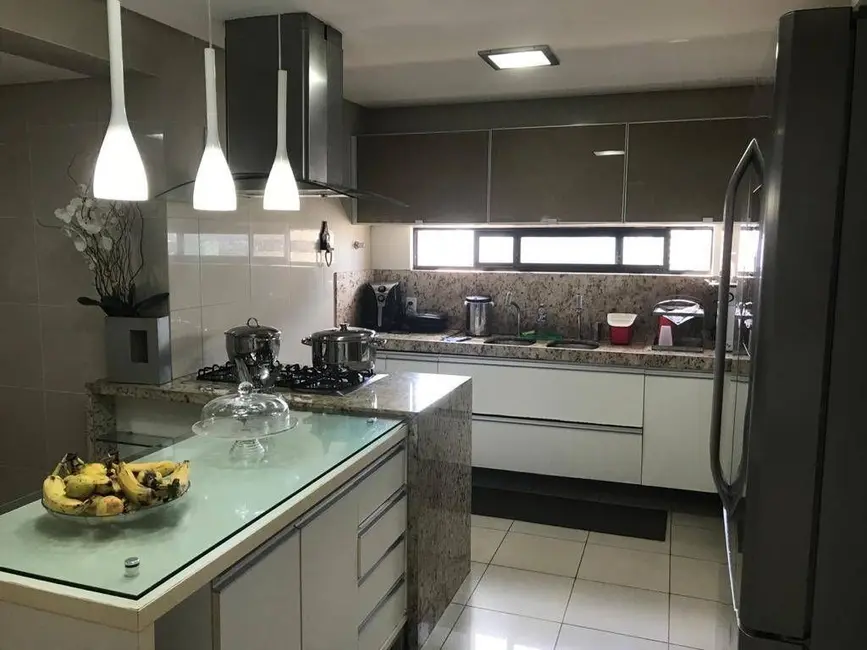 Apartamento com 4 quartos para alugar, 256m2 em Manaíra, Joao Pessoa - PB - imagem 2 Foto 2 de Apartamento com 4 quartos para alugar, 256m2 em Manaíra, Joao Pessoa - PB