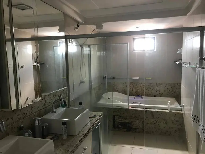 Apartamento com 4 quartos para alugar, 256m2 em Manaíra, Joao Pessoa - PB - imagem 9 Foto 9 de Apartamento com 4 quartos para alugar, 256m2 em Manaíra, Joao Pessoa - PB