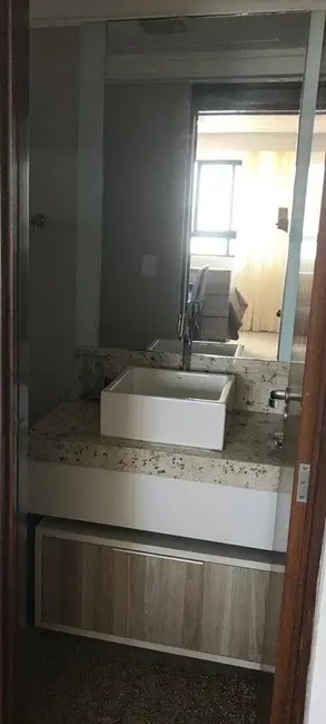 Apartamento com 4 quartos para alugar, 256m2 em Manaíra, Joao Pessoa - PB - imagem 8 Foto 8 de Apartamento com 4 quartos para alugar, 256m2 em Manaíra, Joao Pessoa - PB