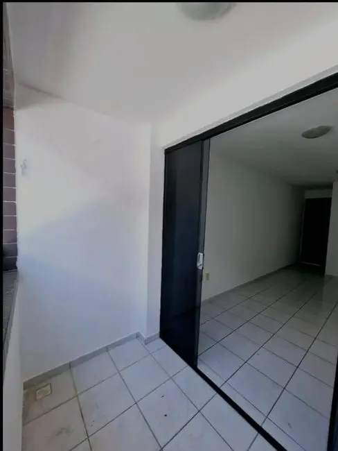 Foto 3 de Apartamento com 3 quartos à venda, 75m2 em Cabo Branco, Joao Pessoa - PB