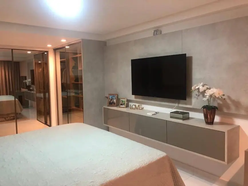 Foto 9 de Apartamento com 4 quartos à venda, 309m2 em Cabo Branco, Joao Pessoa - PB