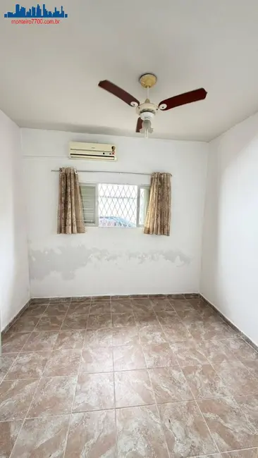 Foto 3 de Casa com 2 quartos à venda, 51m2 em Alecrim, Natal - RN