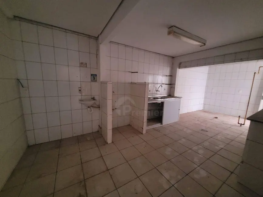 Foto 4 de Sala Comercial à venda e para alugar, 240m2 em Centro, Indaiatuba - SP