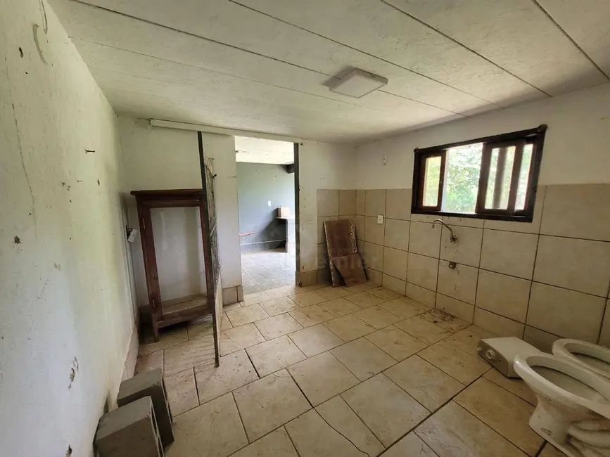 Chácara com 2 quartos à venda, 2050m2 em Colinas do Mosteiro de Itaici, Indaiatuba - SP - imagem 4 Foto 4 de Chácara com 2 quartos à venda, 2050m2 em Colinas do Mosteiro de Itaici, Indaiatuba - SP