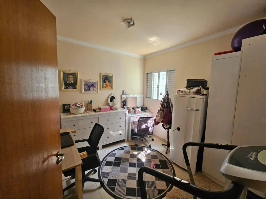 Casa com 3 quartos à venda, 133m2 em Jardim Valença, Indaiatuba - SP - imagem 3 Foto 3 de Casa com 3 quartos à venda, 133m2 em Jardim Valença, Indaiatuba - SP