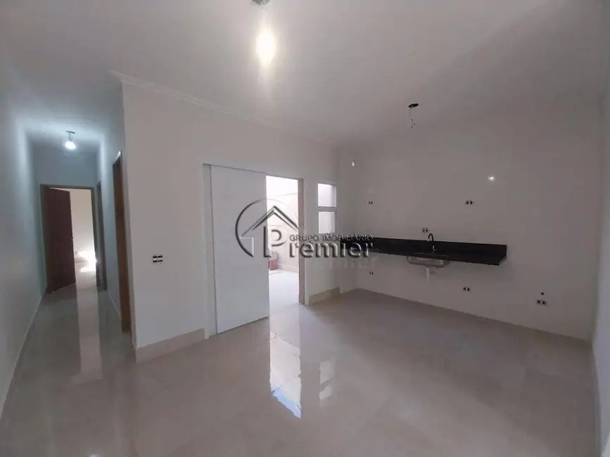 Foto 1 de Casa com 2 quartos à venda, 100m2 em Indaiatuba - SP