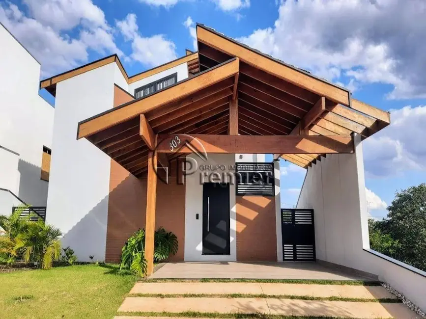 Foto 2 de Casa com 3 quartos à venda, 300m2 em Salto - SP