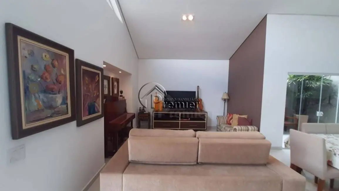 Foto 8 de Casa de Condomínio com 3 quartos à venda, 300m2 em Vila Residencial Green Park, Indaiatuba - SP