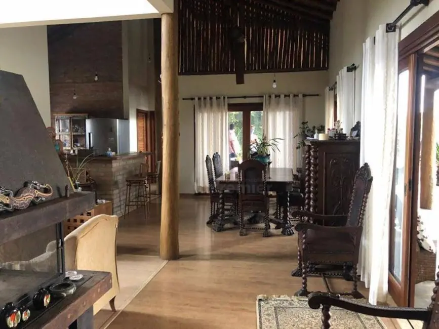 Chácara com 3 quartos à venda e para alugar, 2050m2 em Terras de Itaici, Indaiatuba - SP - imagem 9 Foto 9 de Chácara com 3 quartos à venda e para alugar, 2050m2 em Terras de Itaici, Indaiatuba - SP