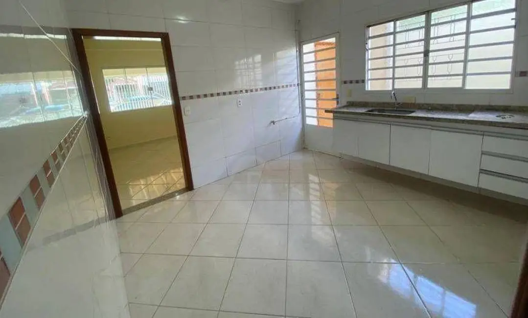 Foto 2 de Casa com 3 quartos à venda, 125m2 em Jardim América, Indaiatuba - SP