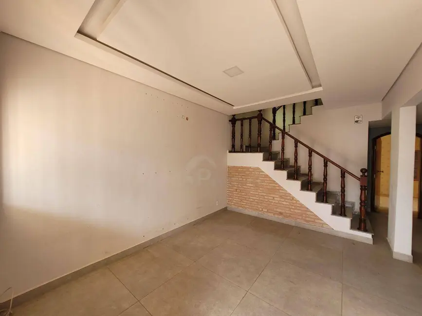 Foto 4 de Casa à venda, 220m2 em Vila Sfeir, Indaiatuba - SP