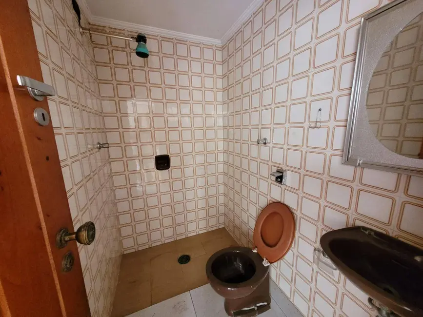 Foto 22 de Casa à venda, 220m2 em Vila Sfeir, Indaiatuba - SP