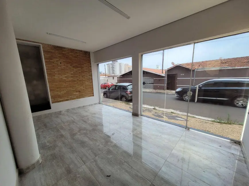 Foto 19 de Casa à venda, 220m2 em Vila Sfeir, Indaiatuba - SP