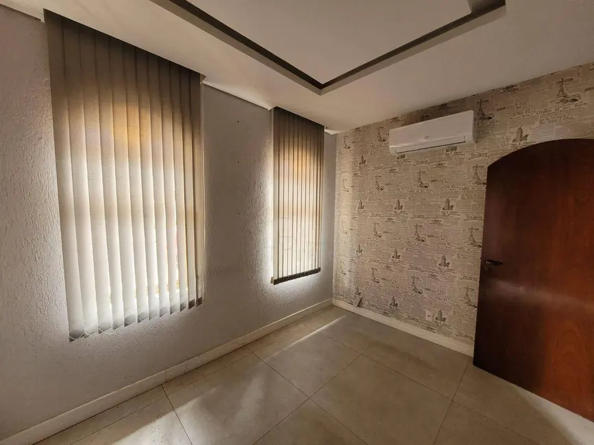 Foto 10 de Casa à venda, 220m2 em Vila Sfeir, Indaiatuba - SP