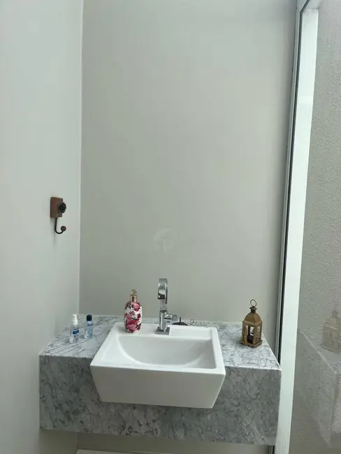 Casa de Condomínio com 3 quartos à venda, 300m2 em Jardim Residencial Terra Nobre, Indaiatuba - SP - imagem 2 Foto 2 de Casa de Condomínio com 3 quartos à venda, 300m2 em Jardim Residencial Terra Nobre, Indaiatuba - SP