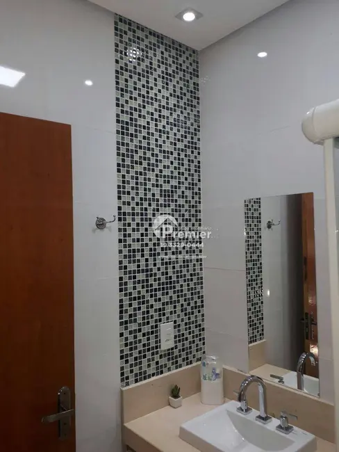 Foto 9 de Casa com 4 quartos à venda, 360m2 em Jardim Residencial Dona Lucilla, Indaiatuba - SP