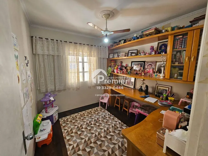 Casa com 3 quartos à venda, 250m2 em Vila Maria Helena, Indaiatuba - SP - imagem 3 Foto 3 de Casa com 3 quartos à venda, 250m2 em Vila Maria Helena, Indaiatuba - SP