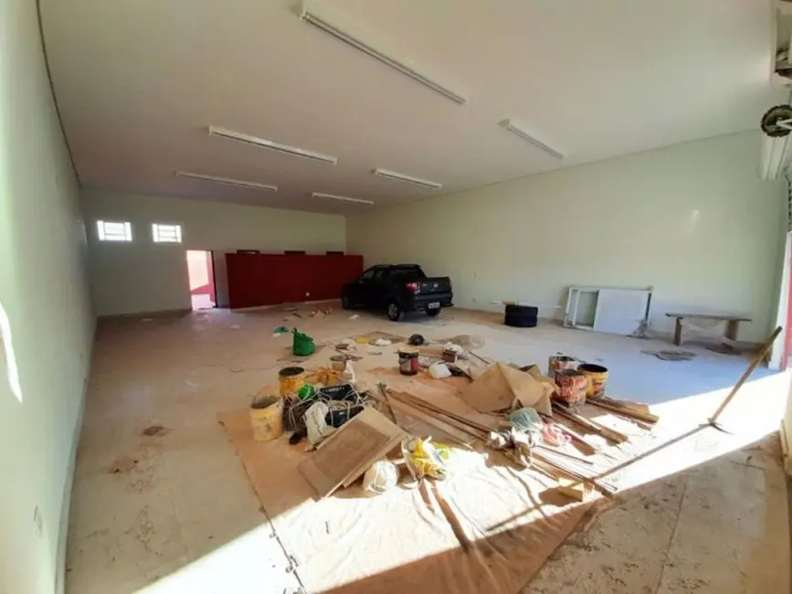 Foto 4 de Sala Comercial para alugar, 228m2 em Jardim Hubert, Indaiatuba - SP