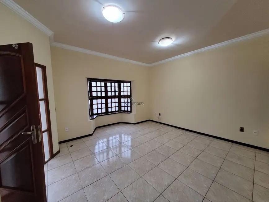 Casa com 3 quartos para alugar, 300m2 em Vila Suíça, Indaiatuba - SP - imagem 5 Foto 5 de Casa com 3 quartos para alugar, 300m2 em Vila Suíça, Indaiatuba - SP