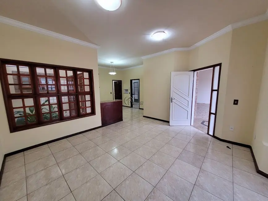 Casa com 3 quartos para alugar, 300m2 em Vila Suíça, Indaiatuba - SP - imagem 3 Foto 3 de Casa com 3 quartos para alugar, 300m2 em Vila Suíça, Indaiatuba - SP