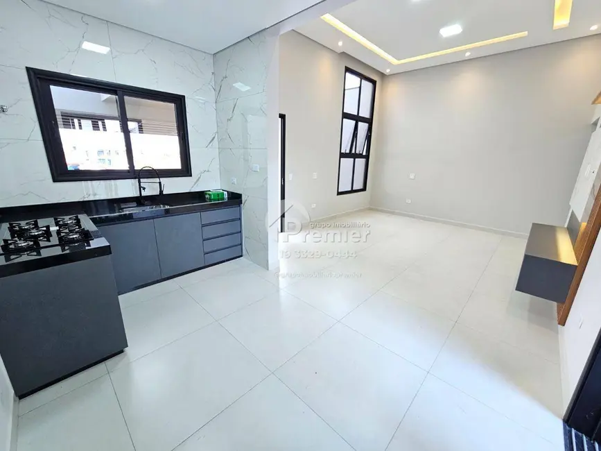 Foto 8 de Casa com 3 quartos à venda, 150m2 em Indaiatuba - SP