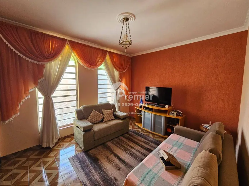 Casa com 3 quartos à venda, 254m2 em Vila Georgina, Indaiatuba - SP - imagem 3 Foto 3 de Casa com 3 quartos à venda, 254m2 em Vila Georgina, Indaiatuba - SP