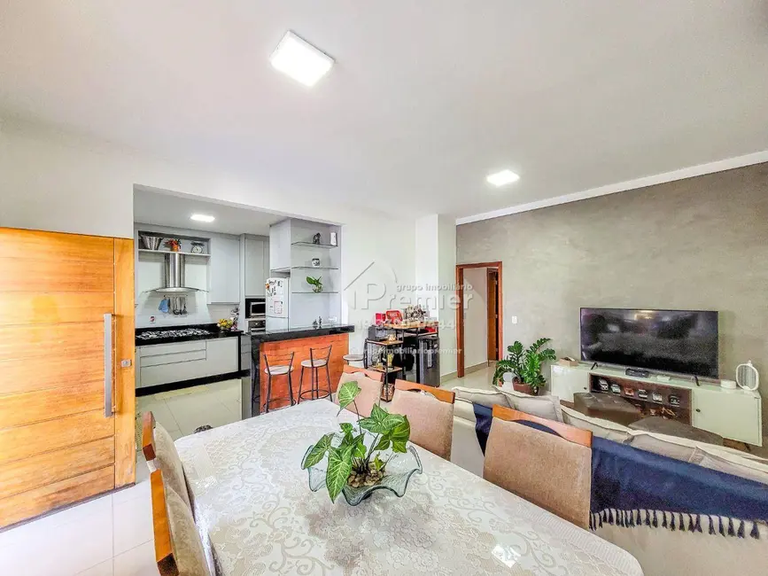 Foto 1 de Casa com 3 quartos à venda, 150m2 em Indaiatuba - SP