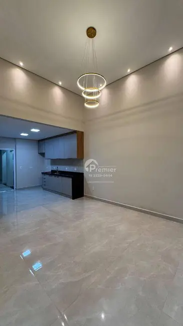 Foto 1 de Casa com 3 quartos à venda, 150m2 em Indaiatuba - SP