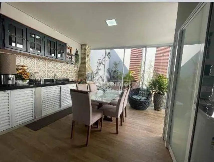 Casa com 2 quartos à venda, 150m2 em Indaiatuba - SP - imagem 6 Foto 6 de Casa com 2 quartos à venda, 150m2 em Indaiatuba - SP